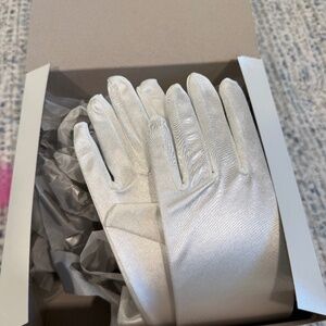 Bridal Gloves - Ivory Stretch Satin